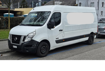 Nissan Fourgon 14 m²