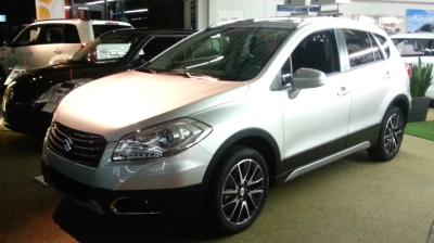 Suzuki S Cross
