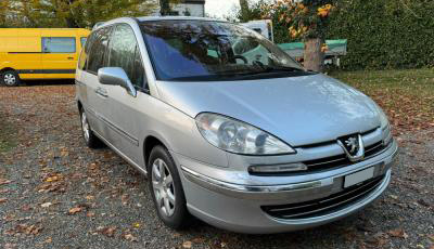 Peugeot 807