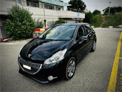 Peugeot 208 VTI