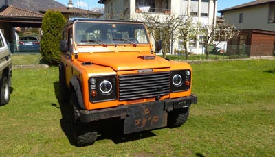 Land Rover Defender 90